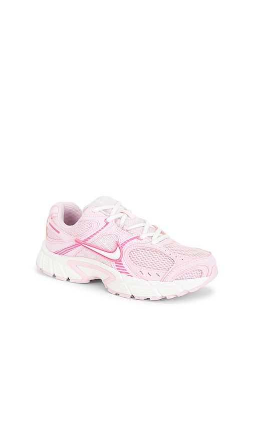 V5 Runner NA37 Sneaker in Pink. - size 10.5 (also in 5) - Nike - Modalova
