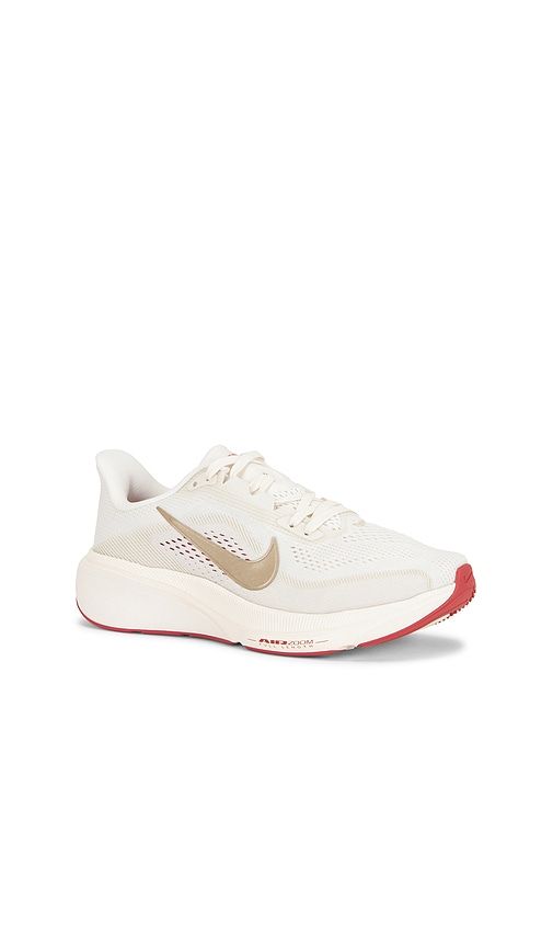 Air Zoom Pegasus 42 Sneaker in Ivory. - size 6 (also in 6.5, 7, 7.5, 8.5, 9, 9.5) - Nike - Modalova