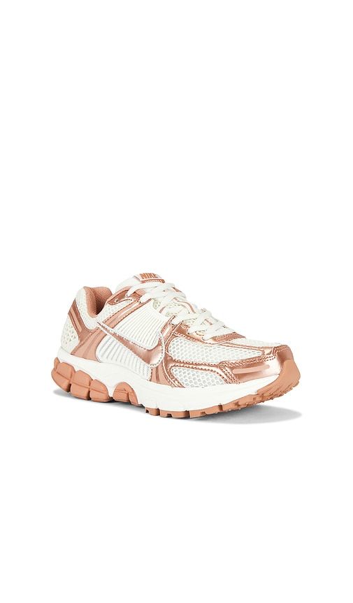Zoom Vomero 5 NA36 Sneaker in White,Rose. - size 5 (also in 5.5, 6, 6.5, 7, 8) - Nike - Modalova
