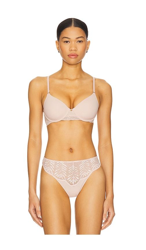 Bliss Perfection Contour Underwire Bra in Rose. - size 32B (also in 32C, 32D, 34B, 34C, 34D, 36B, 36C, 36D) - Natori - Modalova