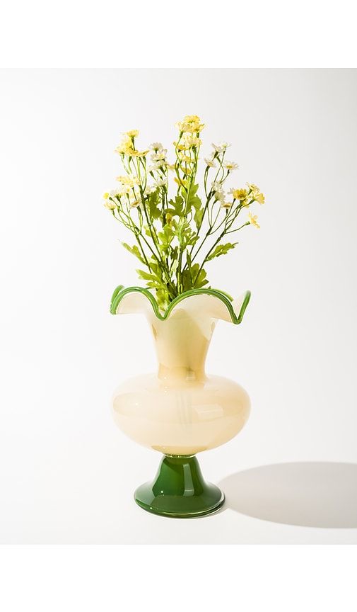 Verdant Bloom Vase in Yellow - Noon & Moon - Modalova