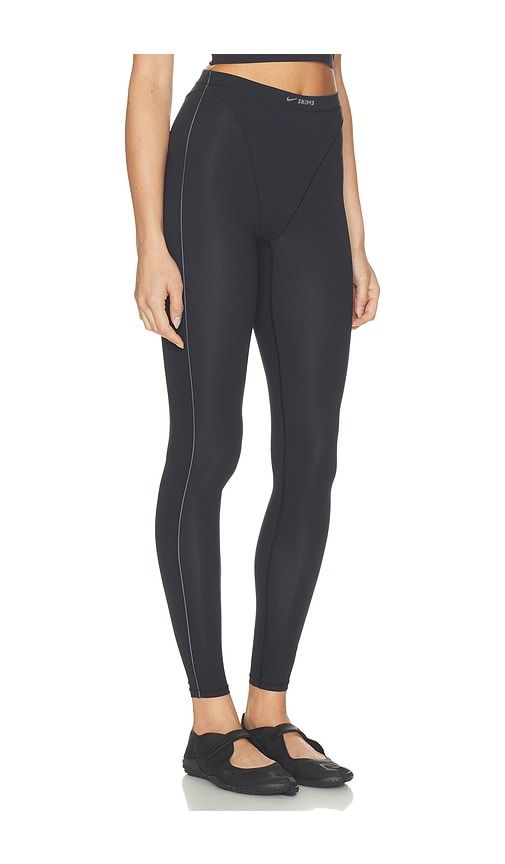 Weightless V- Panel Tights in Black. - size L (also in M, S, XL, XS, XXS) - NikeSKIMS - Modalova