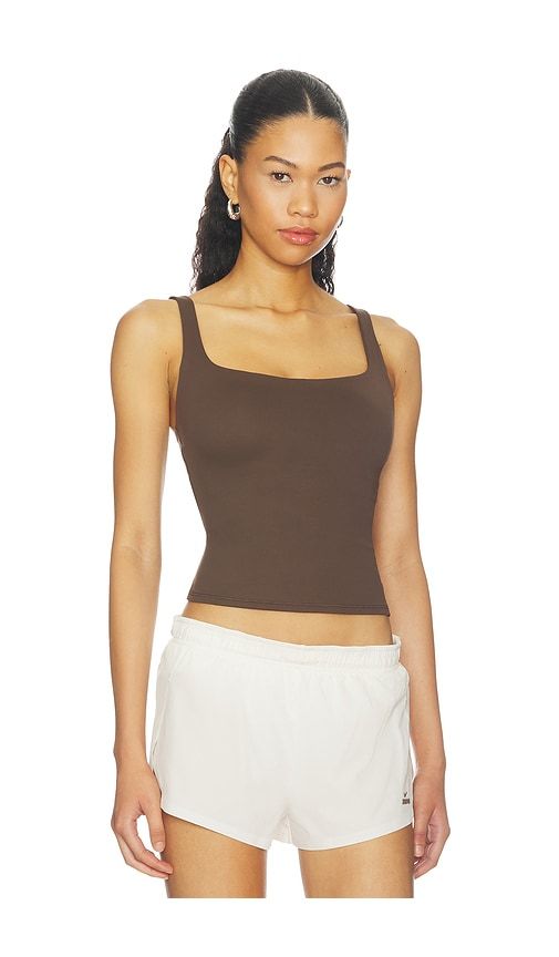 Matte Square Neck Tank in Brown. - size M (also in S, XL, XS) - NikeSKIMS - Modalova