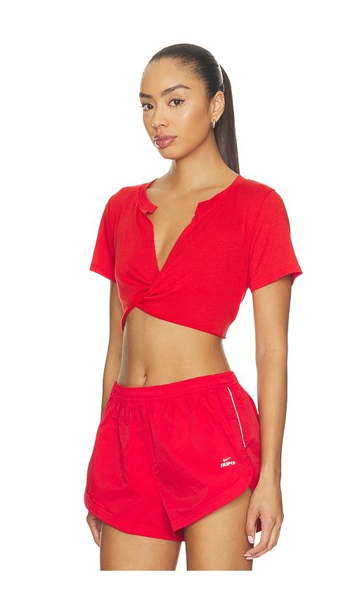 Crop Shortsleeve Top in Red. - size L (also in M, S, XS) - NikeSKIMS - Modalova
