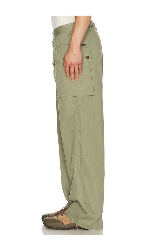 Loud Larry Pants in Sage. - size 31 (also in 36) - Nudie Jeans - Modalova