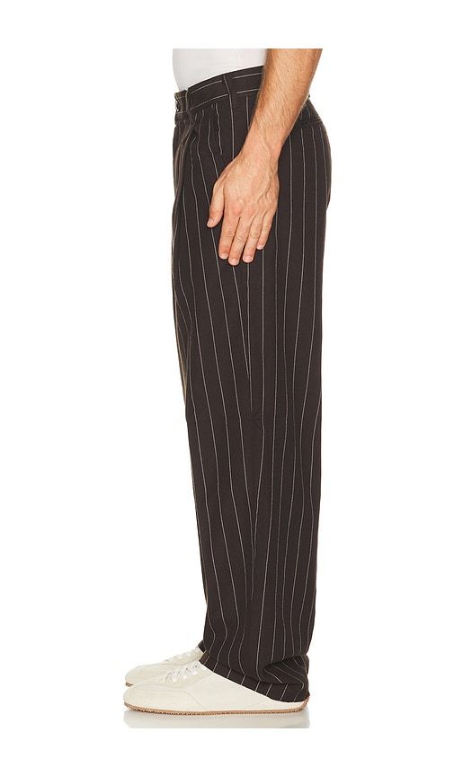 Dean Stripe Pleated Pant in Black. - size 30 (also in 31, 32, 33, 34, 36) - Obey - Modalova