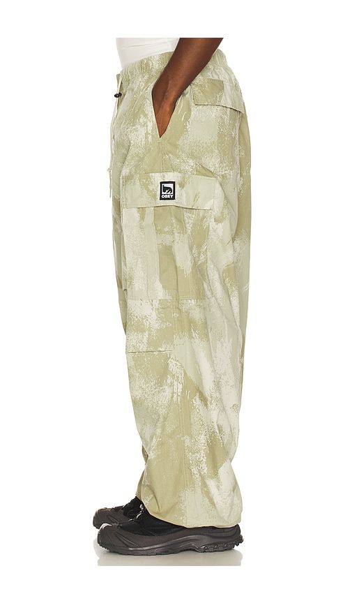 Giant Cargo Pant in Green. - size M (also in XL/1X) - Obey - Modalova