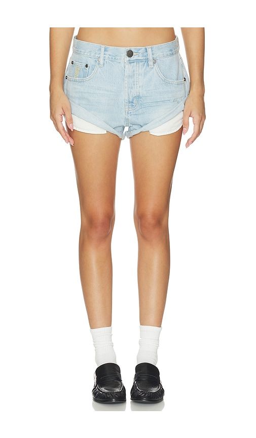 Bandits Low Waist Denim Short in Blue. - size 23 (also in 24, 25, 26, 27, 28, 29, 30) - One Teaspoon - Modalova