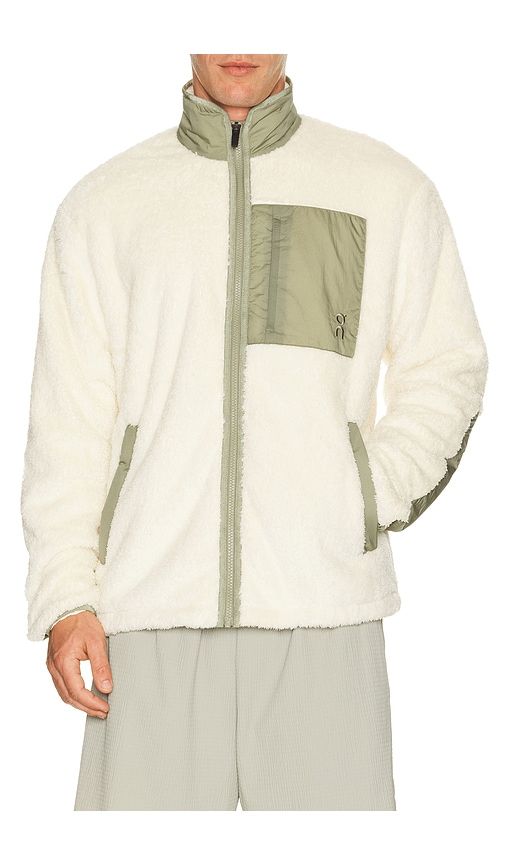 Ascent Fleece Jacket in Cream. - size XS (also in S, M, L, XXL/2X) - On - Modalova