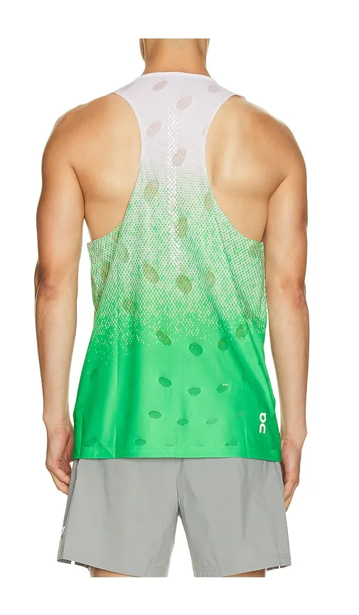 Zero Tank Breathe in Green. - size L (also in M, S, XL/1X, XS, XXL/2X) - On - Modalova