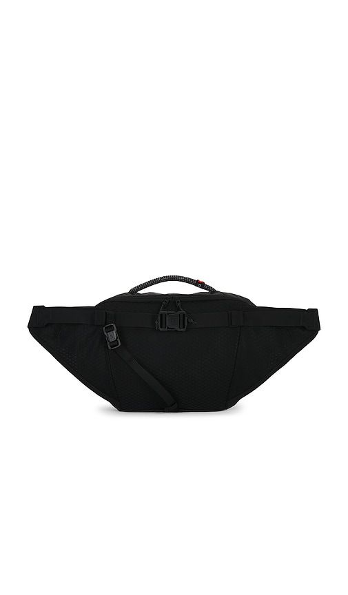 On Sling Pack 9L in Black - On - Modalova