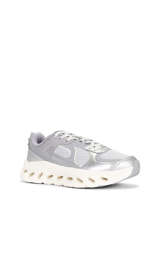Cloudtilt Arc in Grey. - size 10 (also in 10.5, 11, 11.5, 12, 13, 14, 7, 7.5, 8, 8.5, 9, 9.5) - On - Modalova