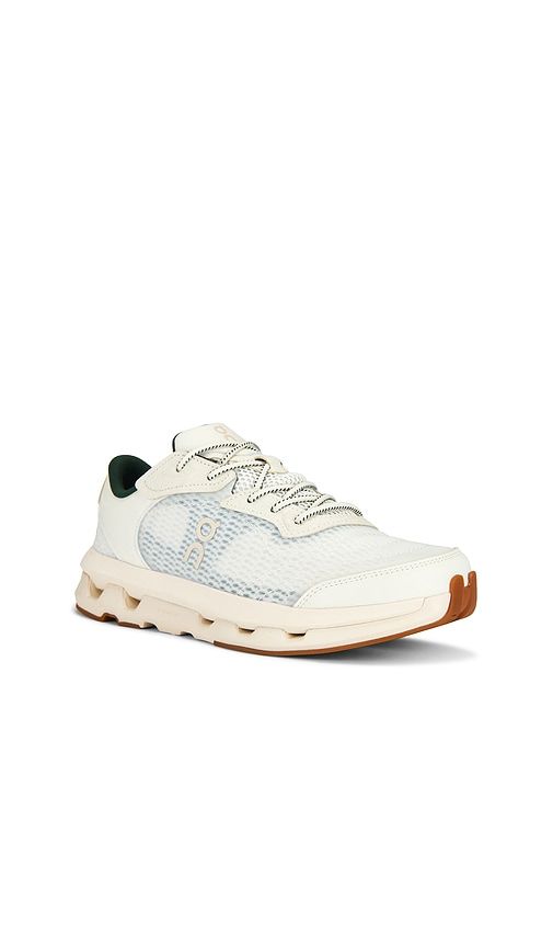 X Zendaya Cloudze Mo in White. - size 10 (also in 10.5, 11, 11.5, 12, 12.5, 13, 8, 8.5, 9, 9.5) - On - Modalova