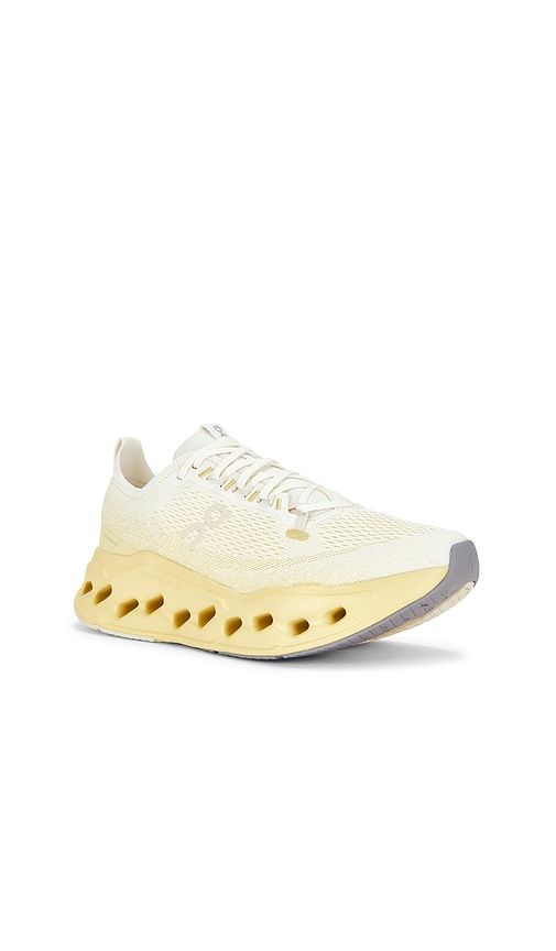 Cloudsurfer Max in White. - size 10 (also in 10.5, 11, 11.5, 12, 13, 8, 8.5, 9, 9.5) - On - Modalova