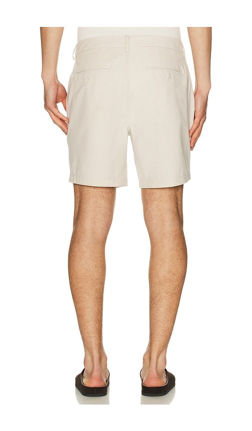 Way Stretch 7 Versatility Short in Cream. - size 32 (also in 34, 36, 38) - onia - Modalova