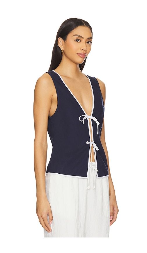 Air Linen Tie Front Top in Navy. - size S (also in XS) - onia - Modalova
