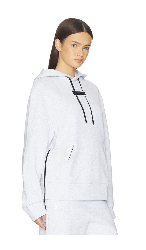 Focus Tech Hoodie in Grey. - size M (also in S, XS) - On - Modalova