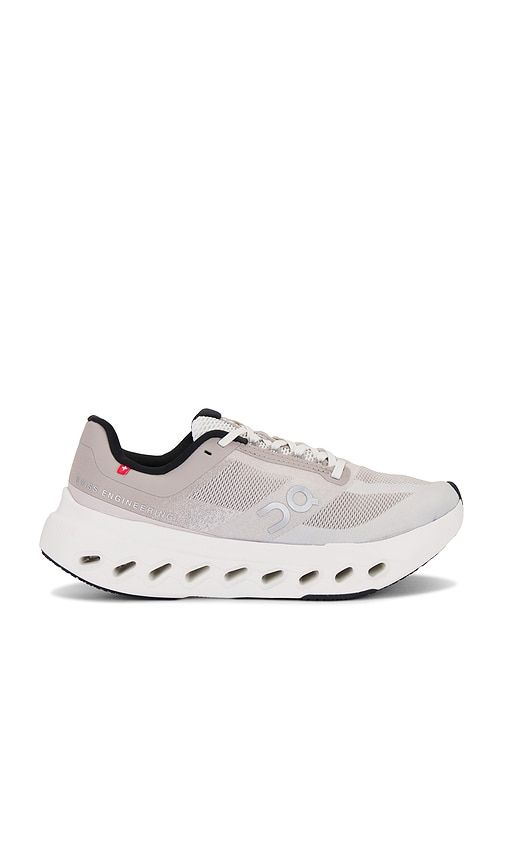 Cloudsurfer Next Sneaker in Grey. - size 10 (also in 10.5, 11, 5, 5.5, 6, 6.5, 7, 7.5, 8, 8.5, 9, 9.5) - On - Modalova
