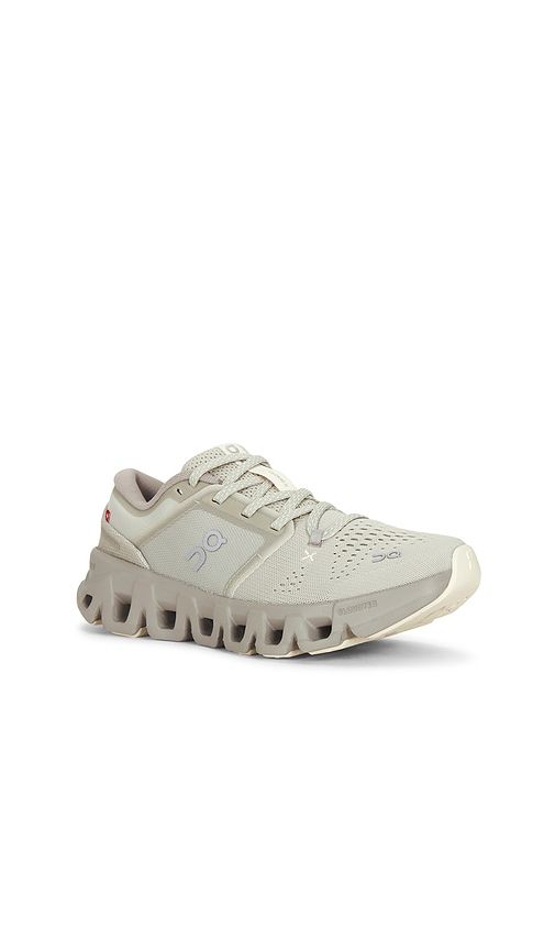 Cloud X 5 Sneaker in Beige. - size 10 (also in 10.5, 11, 5, 5.5, 6, 6.5, 7, 7.5, 8, 8.5, 9, 9.5) - On - Modalova