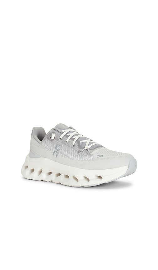 Cloudtilt Sneaker in Grey. - size 10 (also in 10.5, 11, 5.5, 6, 6.5, 7, 7.5, 8, 8.5, 9, 9.5) - On - Modalova