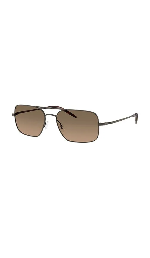 Victory II Pillow Sunglasses in Brown - Oliver Peoples - Modalova