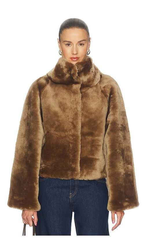 Tuva Fur Jacket in . - size L (also in M, S, XS) - OW Collection - Modalova
