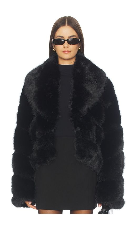 Milan Faux Fur Jacket in . - size L (also in M, S, XS) - OW Collection - Modalova
