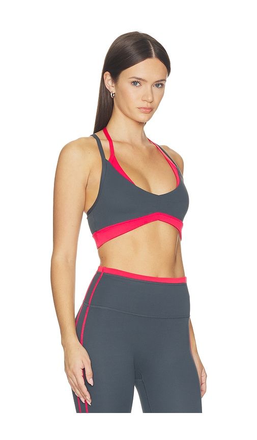 Override Sports Bra in Grey. - size L (also in M, S, XL, XS) - P.E Nation - Modalova