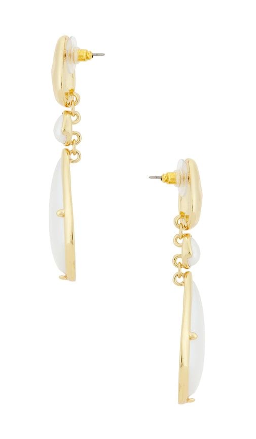 Saffron Earrings in White - petit moments - Modalova