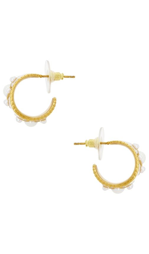 Daisy Earrings in Metallic - petit moments - Modalova