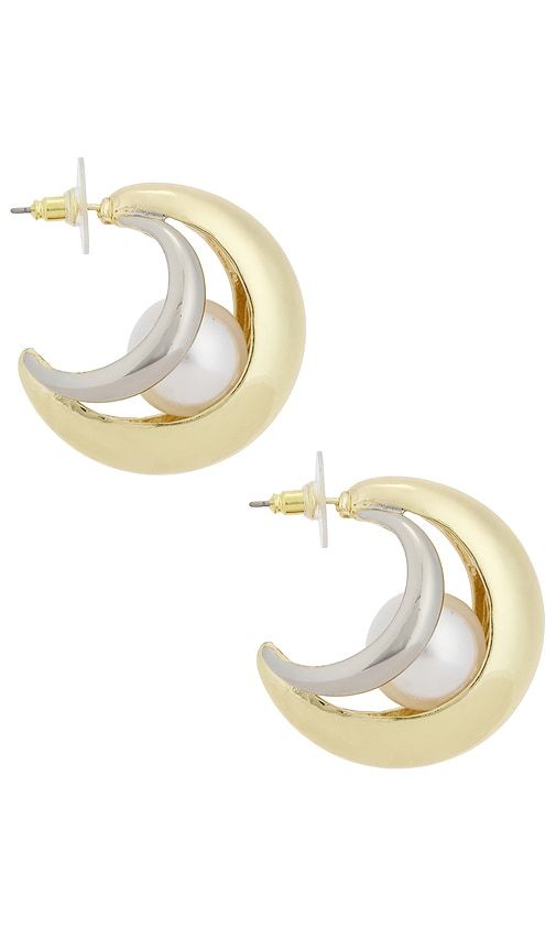 Wanderlust Earrings in Metallic Silver - petit moments - Modalova