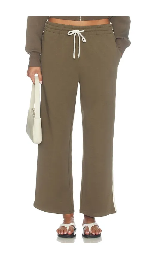 Claud Travel Track Pant in Olive. - size L (also in XL) - perfectwhitetee - Modalova