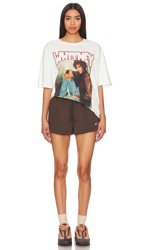 Whitney Houston Smile Oversized Tee in . Size L. Also in M, S, XL/1X - Philcos - Modalova