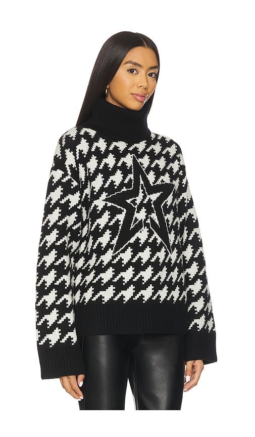 Chunky Houndstooth Sweater in . - size L (also in M, XL) - Perfect Moment - Modalova