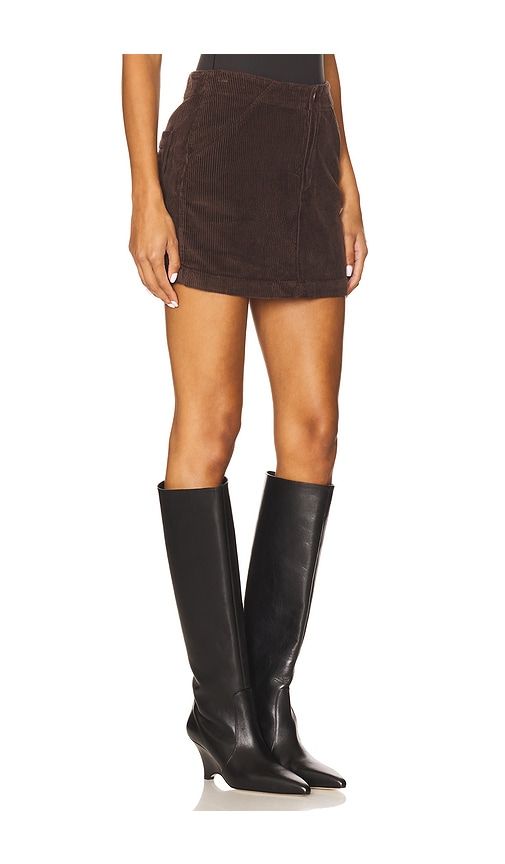 Uma High Rise Mini Skirt in Chocolate. - size 27 (also in 28) - PISTOLA - Modalova