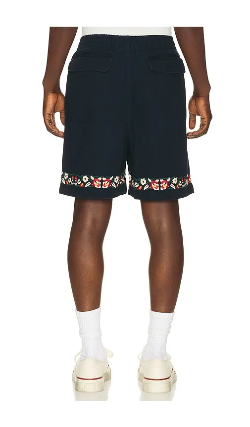 Embroidery Twill Floral Shorts in . - size 32 (also in 34) - Found - Modalova