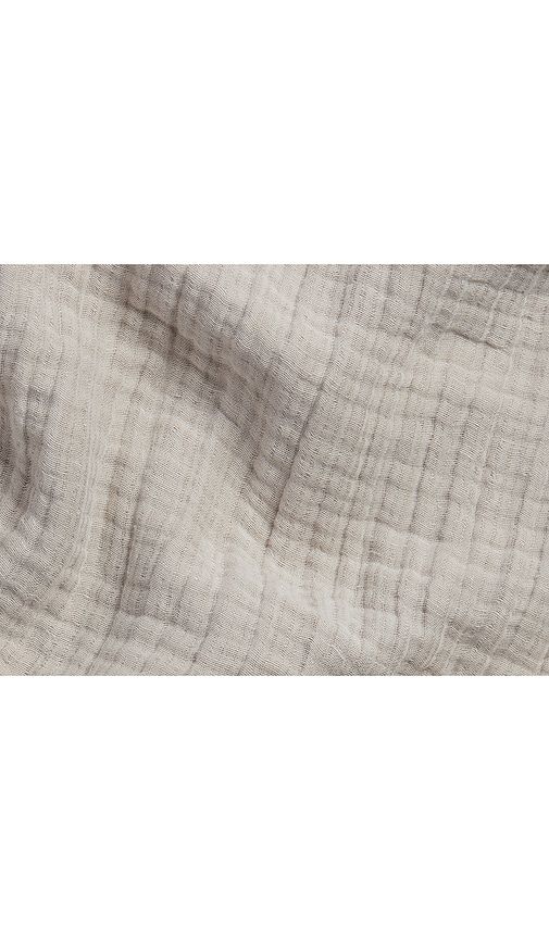 Cloud Linen Gauze Throw in Cream - Parachute - Modalova