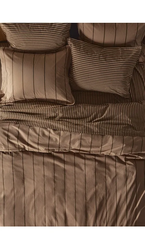 Percale Duvet Cover in Red. - size FULL/QUEEN (also in ) - Parachute - Modalova