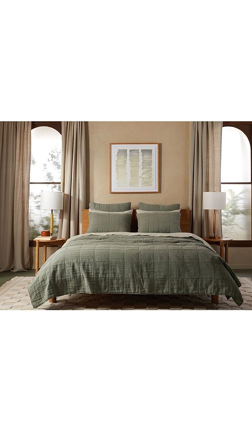 Linen Box Quilted Sham Set in Green. - size STANDARD (also in ) - Parachute - Modalova