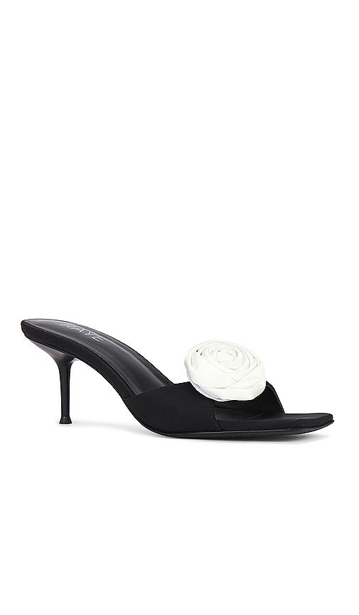 Rosette Mule in . - size 6 (also in 6.5, 7, 7.5, 8, 8.5) - RAYE - Modalova