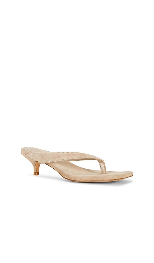 Perla Kitten Heel in Tan. - size 10 (also in 7.5, 8, 9) - RAYE - Modalova