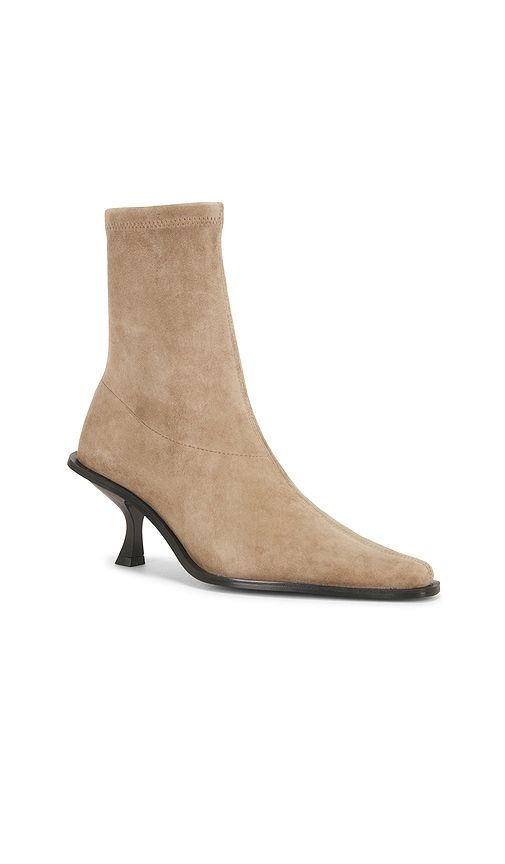 Thea Bootie in . - size 10 (also in 5.5, 6, 6.5, 7, 7.5, 8, 8.5, 9, 9.5) - RAYE - Modalova