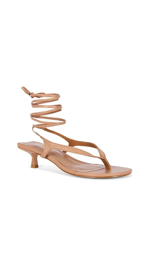 Nourin Sandal in Nude. - size 5.5 (also in 6, 6.5, 7, 8, 8.5) - RAYE - Modalova