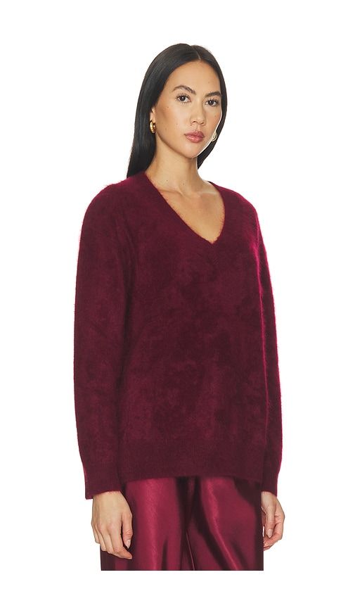 Jada Brushed Cashmere V Neck Pullover Sweater in Red. - size XS (also in S, M, L) - Rag & Bone - Modalova