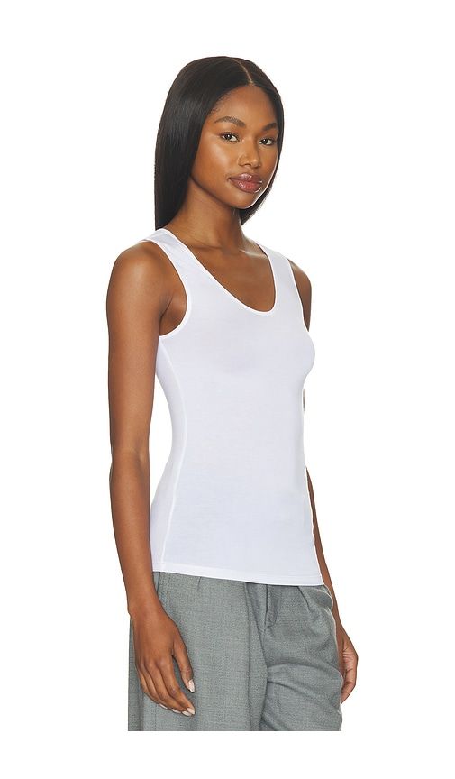 Scoop Neck Tank Top in White. - size XS (also in S, M, L) - RENGGLI - Modalova