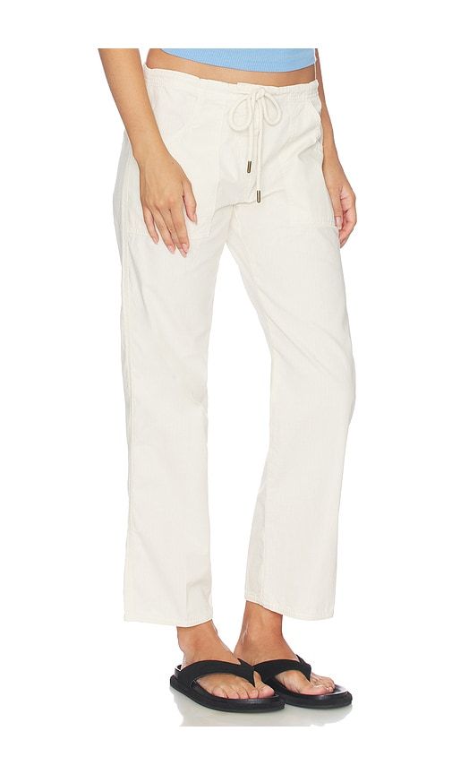Laguna Pants in Cream. - size 24 (also in 25, 26, 27, 28, 29, 30, 32) - RE/DONE - Modalova