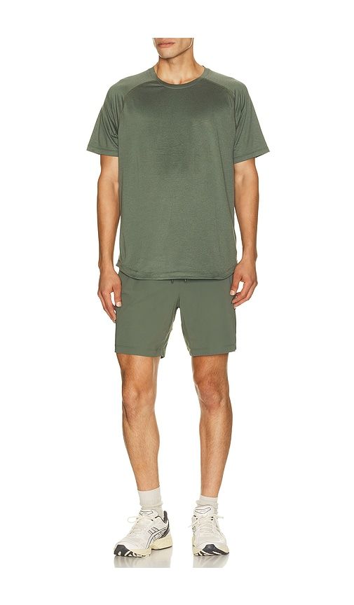 Pursuit Short Unlined in . Taglia L. Also in S, XL/1X - Rhone - Modalova