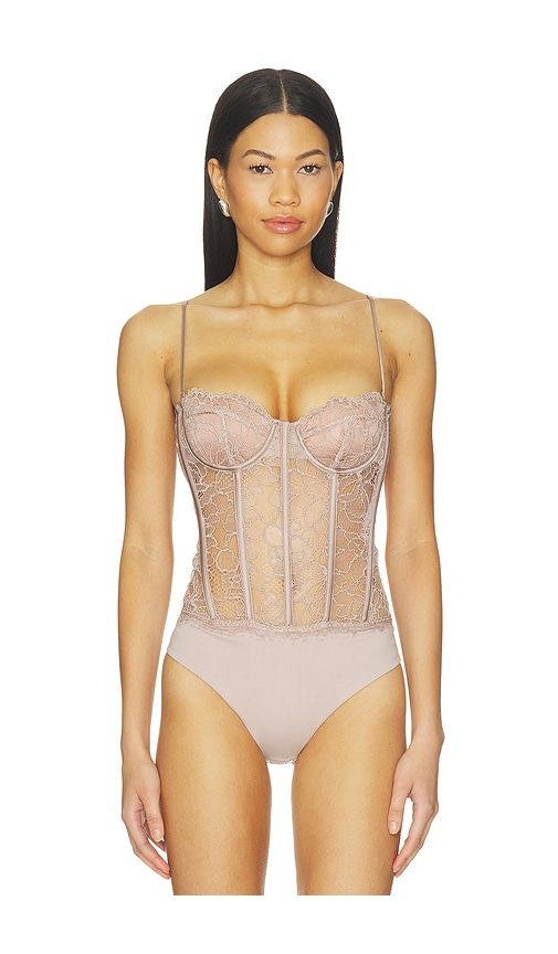 Gale Bodysuit in Neutral. - size L (also in M, S, XL, XS) - retrofete - Modalova