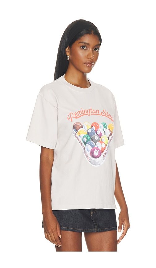 Billiards 2 Tee in Cream. - size L (also in M, S, XL/1X) - Remington Stone - Modalova