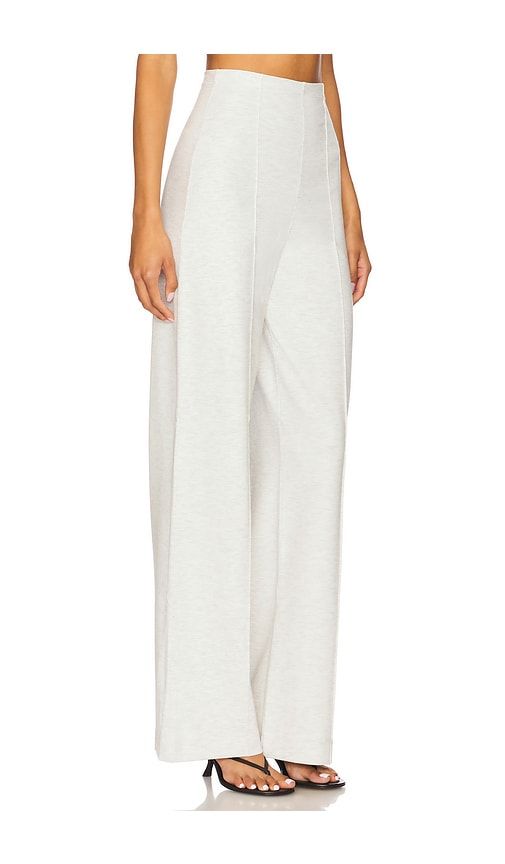 Ponte Knit Straight Leg Pant in Light Grey. - size L (also in S) - Ripley Rader - Modalova